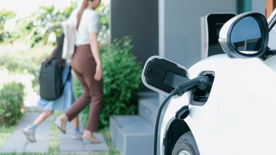 Improving EV charging networks with cellular IoT